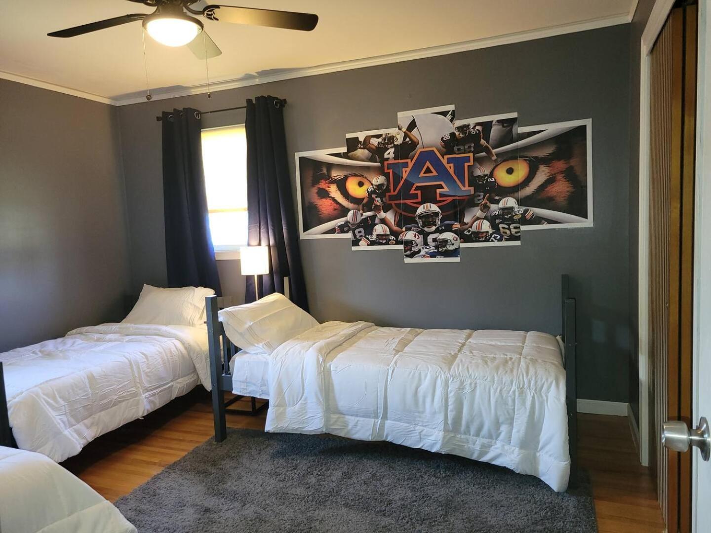 Capital City Eagle'S Nest - Pool Table - Pet Friendly - 6 Beds Villa Montgomery Exterior photo